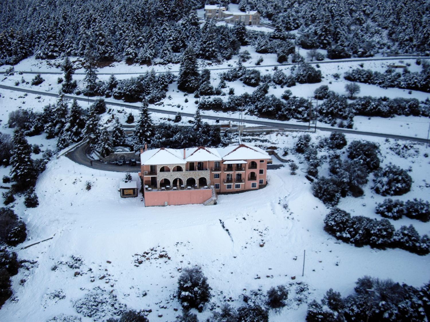 Vytina Mountain View Hotel מראה חיצוני תמונה