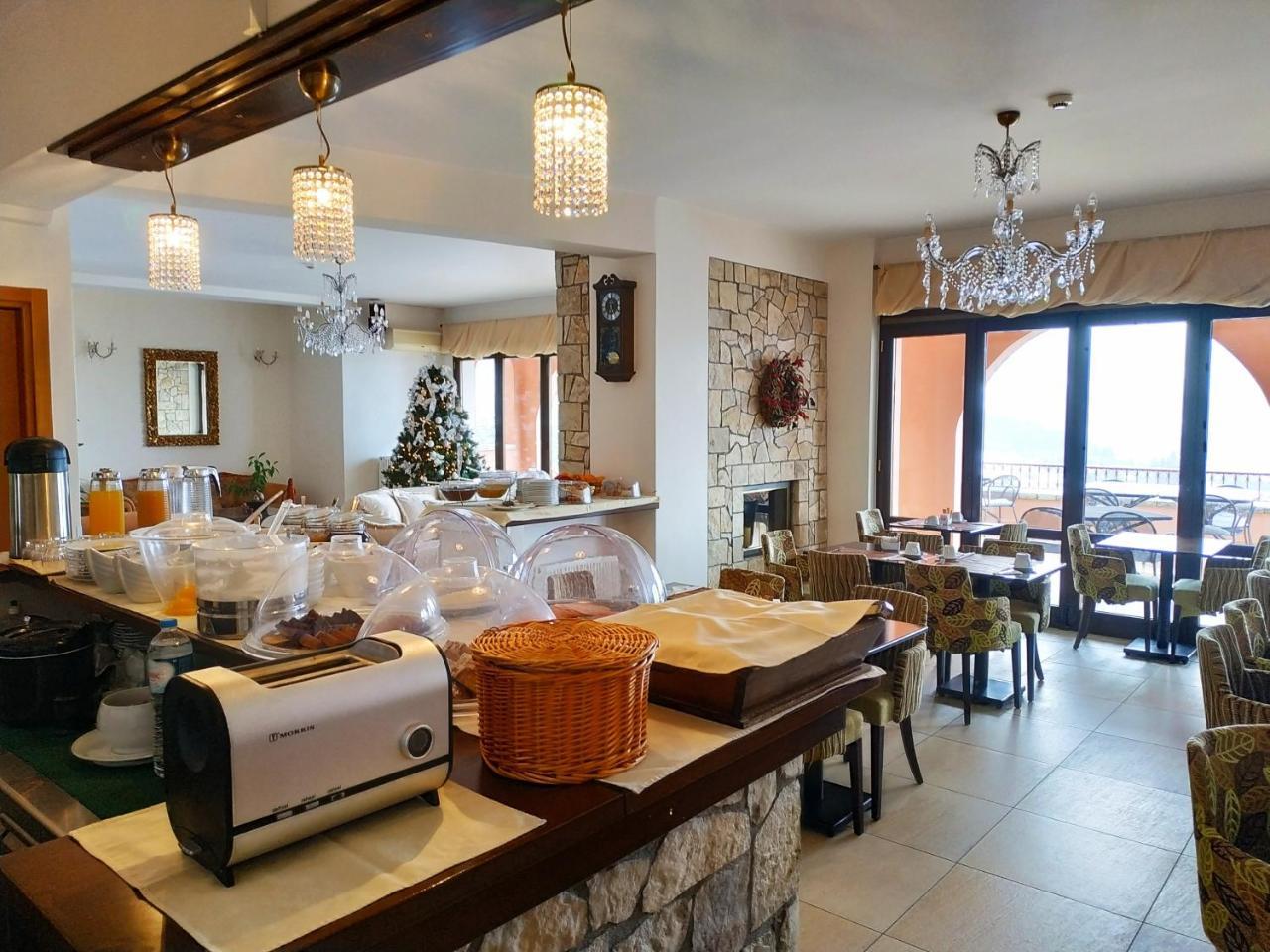 Vytina Mountain View Hotel מראה חיצוני תמונה