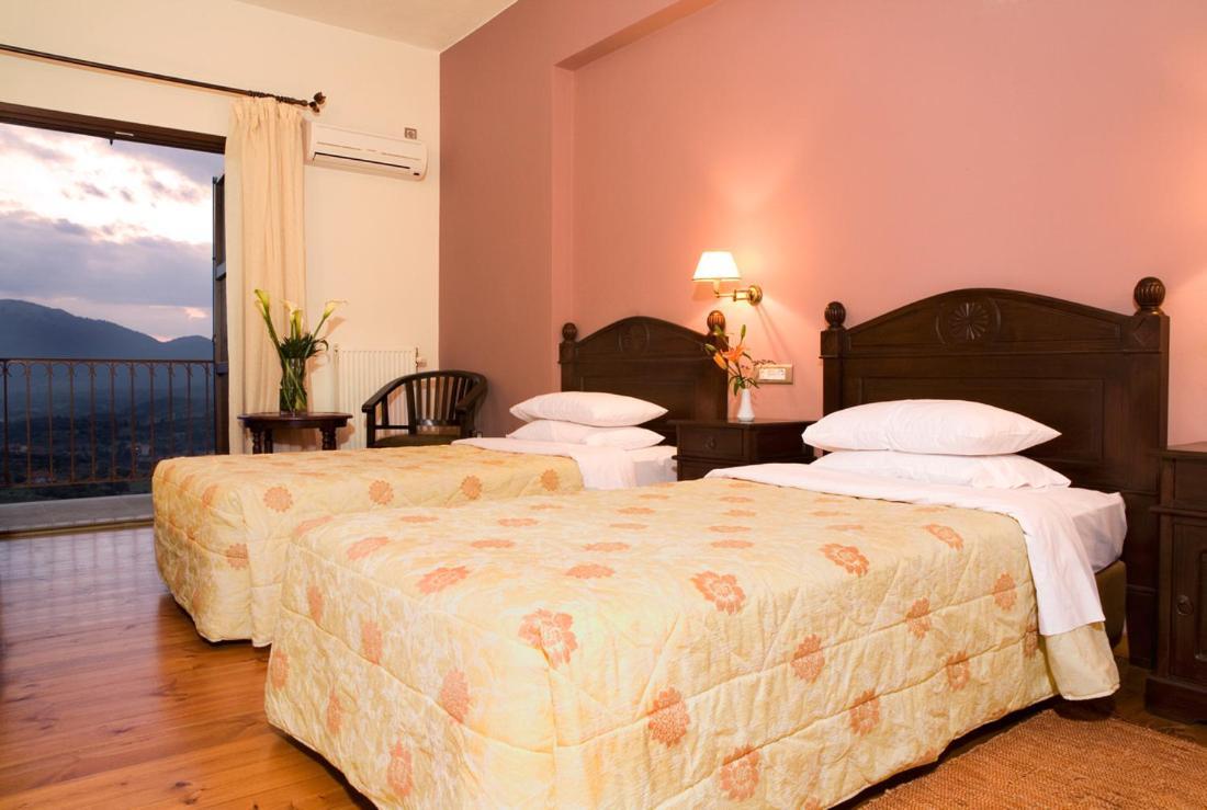 Vytina Mountain View Hotel מראה חיצוני תמונה
